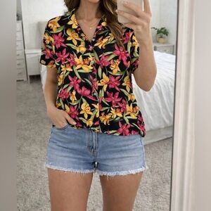Black floral hawaiian style button up blouse Notations